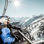 Zell Am Lejlighedshotel 4*
