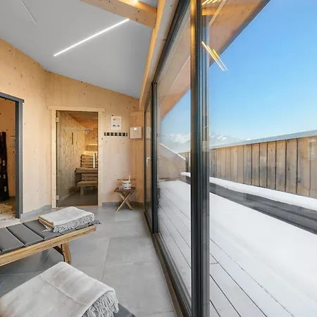 Zell Am Aparthotel 4*