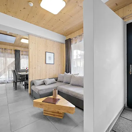 Zell Am 4*