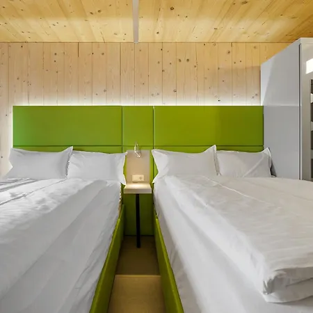 Zell Am Апарт-отель