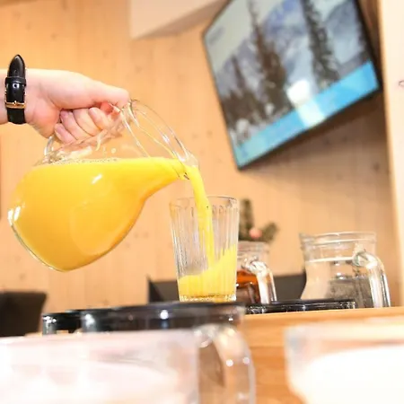 Ξενοδοχείο με διαμερίσματα Zell Am Τσελ αμ Ζέε