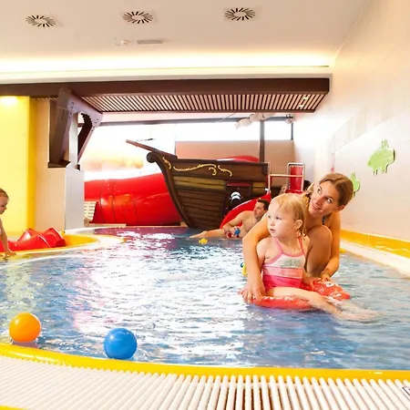 アパートホテル Zell Am ツェル アム ゼー