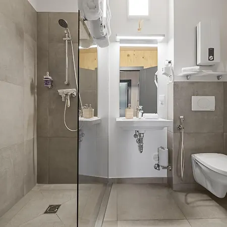 Zell Am 4* ツェル アム ゼー