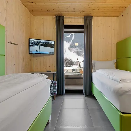 Zell Am 4* ツェル アム ゼー