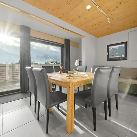 Ξενοδοχείο με διαμερίσματα Zell Am